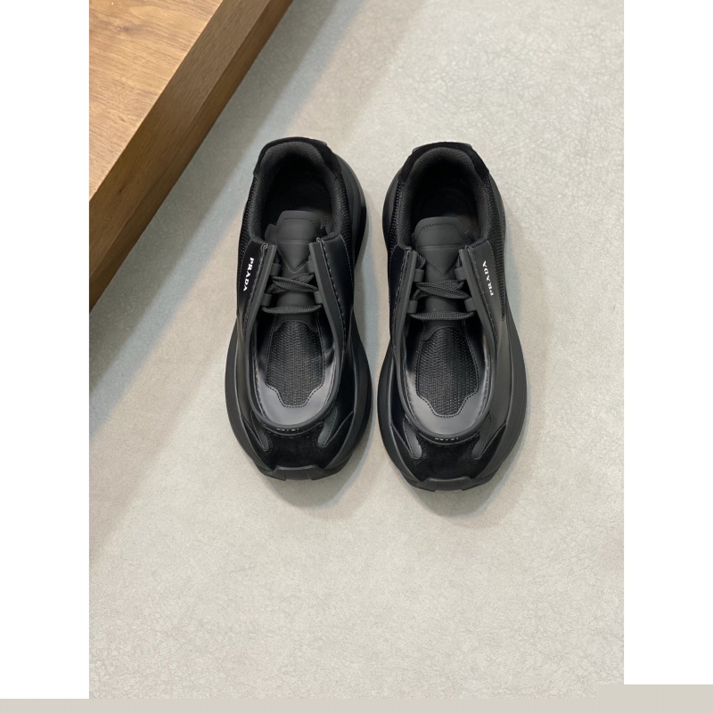 Pra*a casual shoes